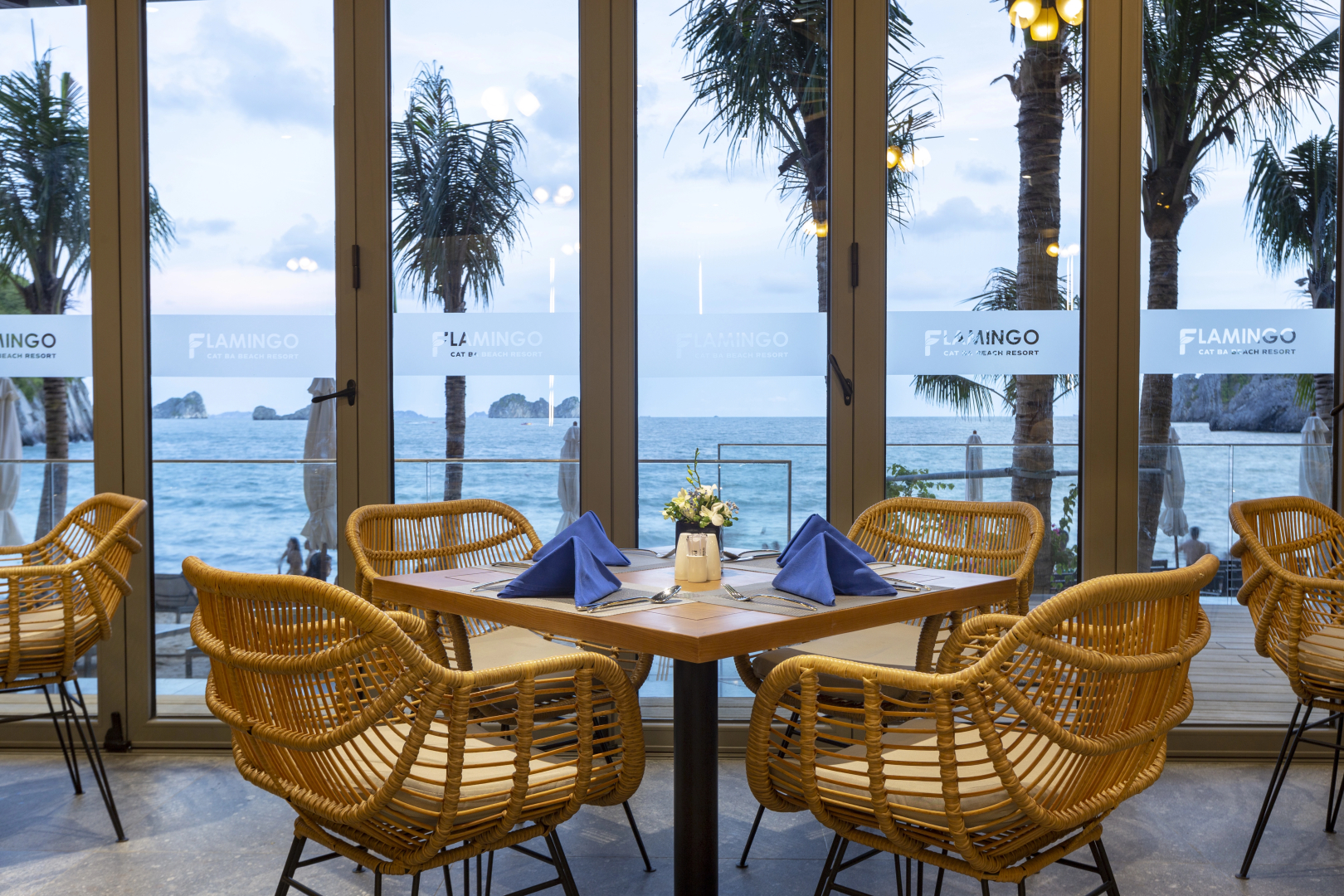 Курортный отель Flamingo Premium Cat Ba Beach Resort