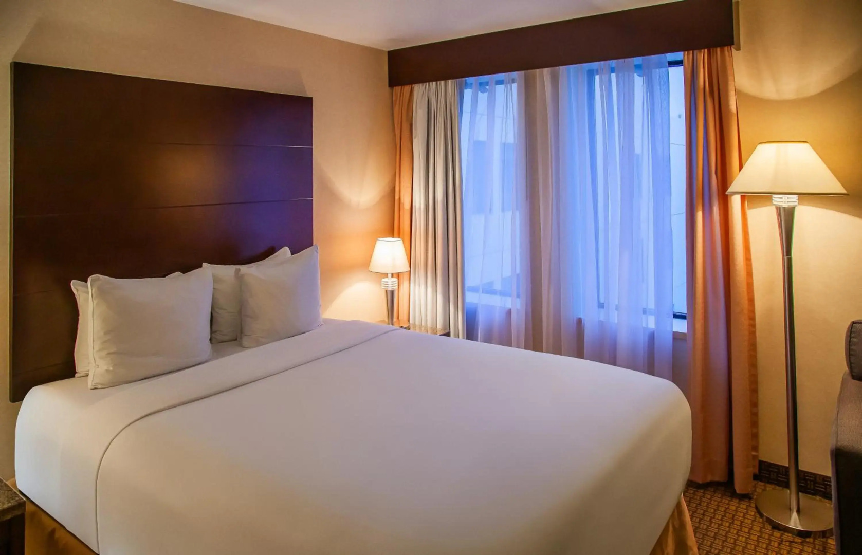 iHOTEL & Conference Center Red Deer