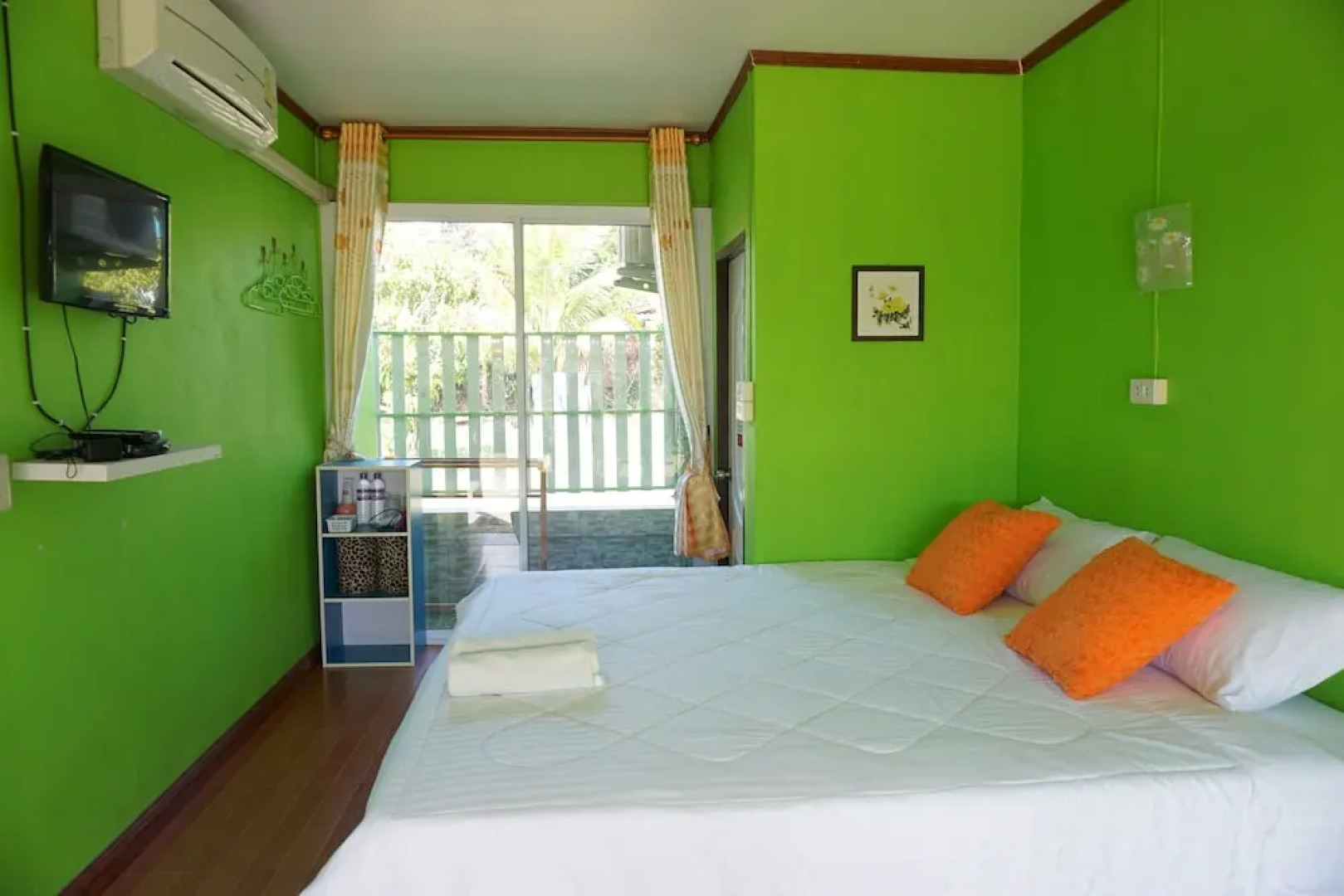 Thong Hug House Resort