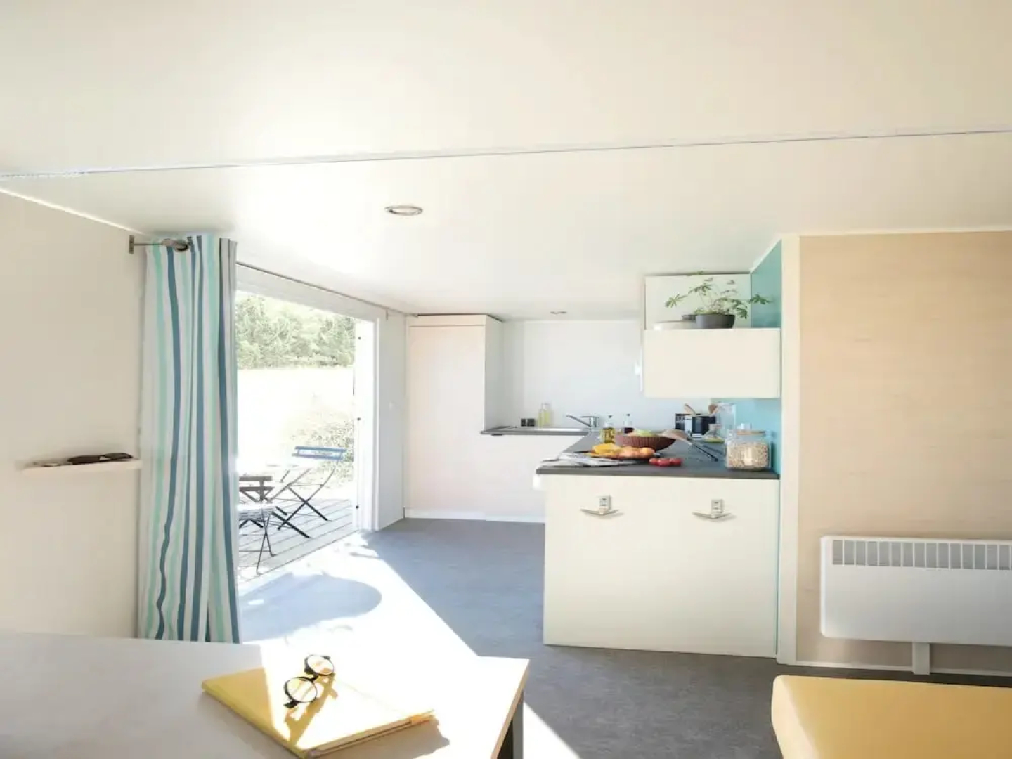 Bungalow With one Bedroom in Saint-privat-de-champclos, With Terrace - 130 km From the Beach