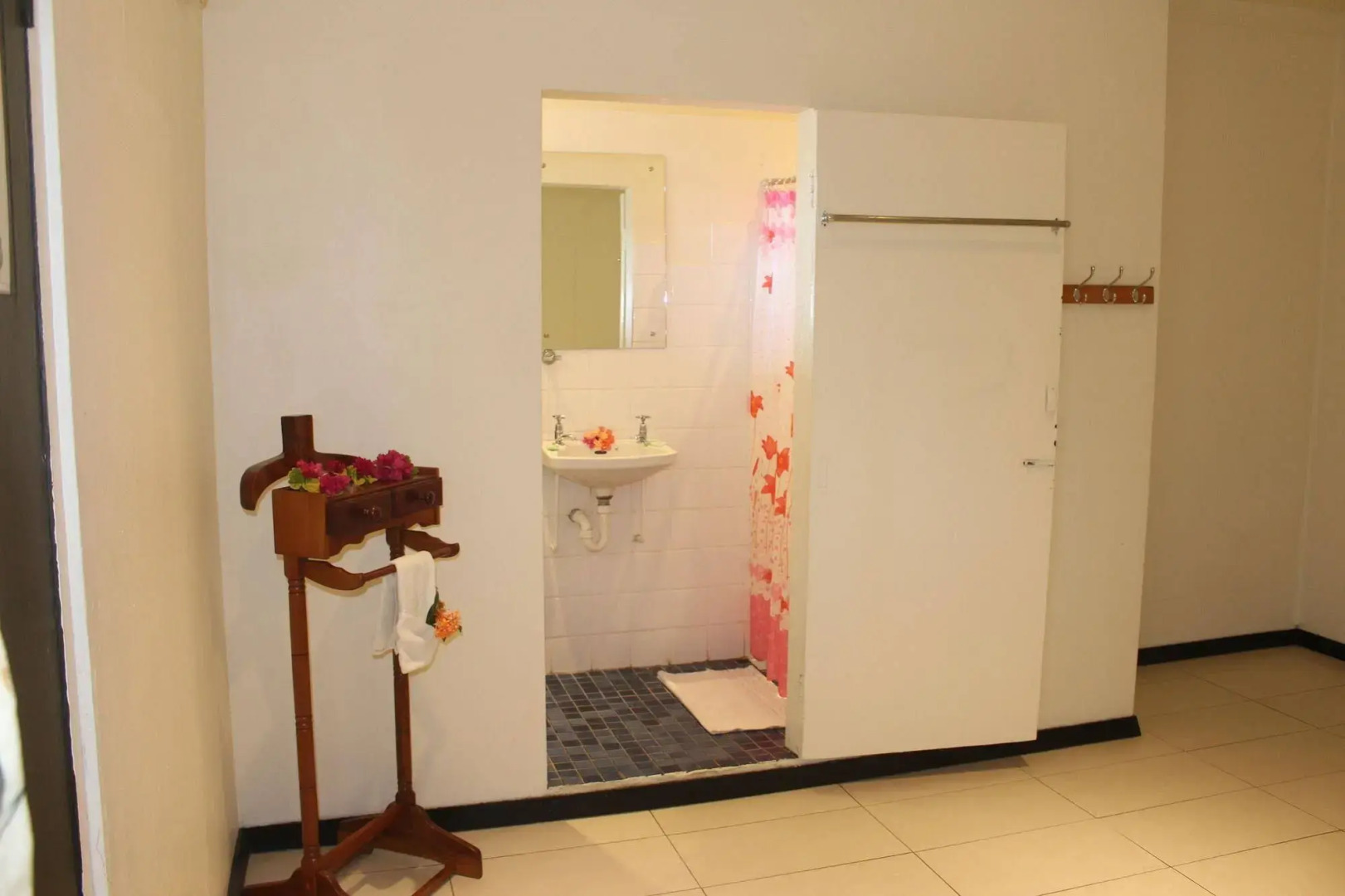 Travellers Beach Resort