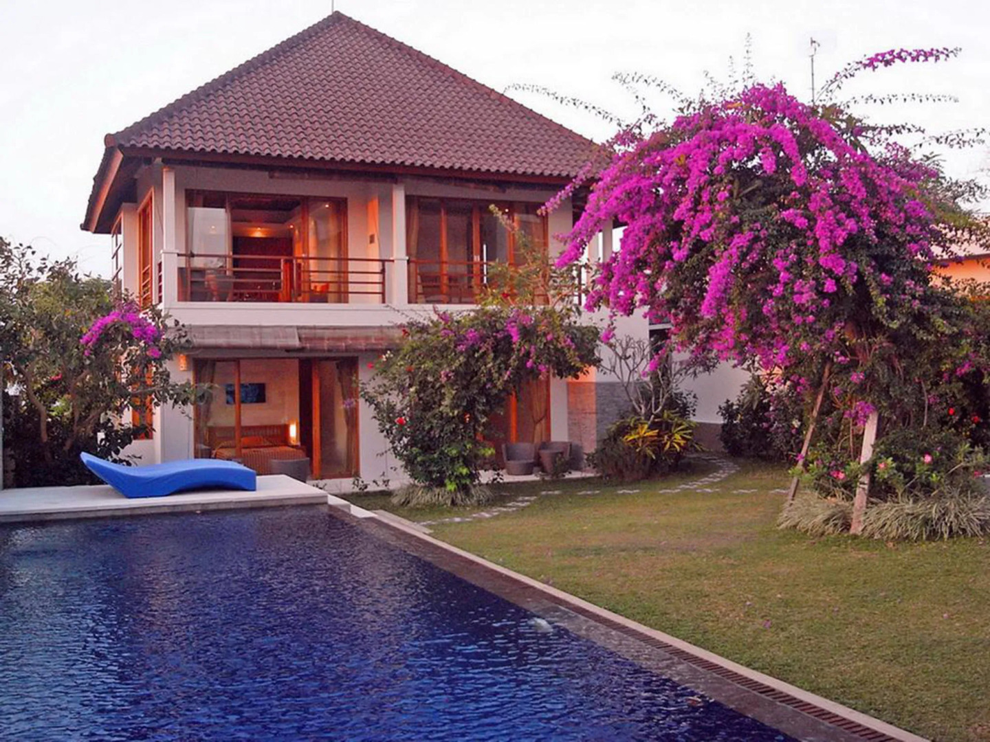 Blue Rose Villa