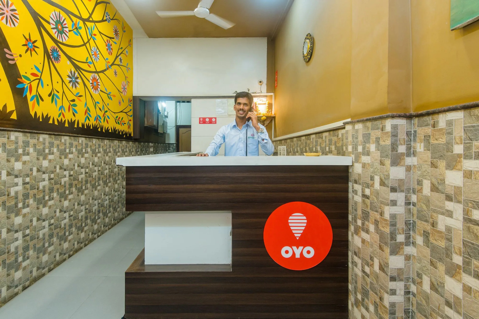OYO 11672 Hotel Shubham