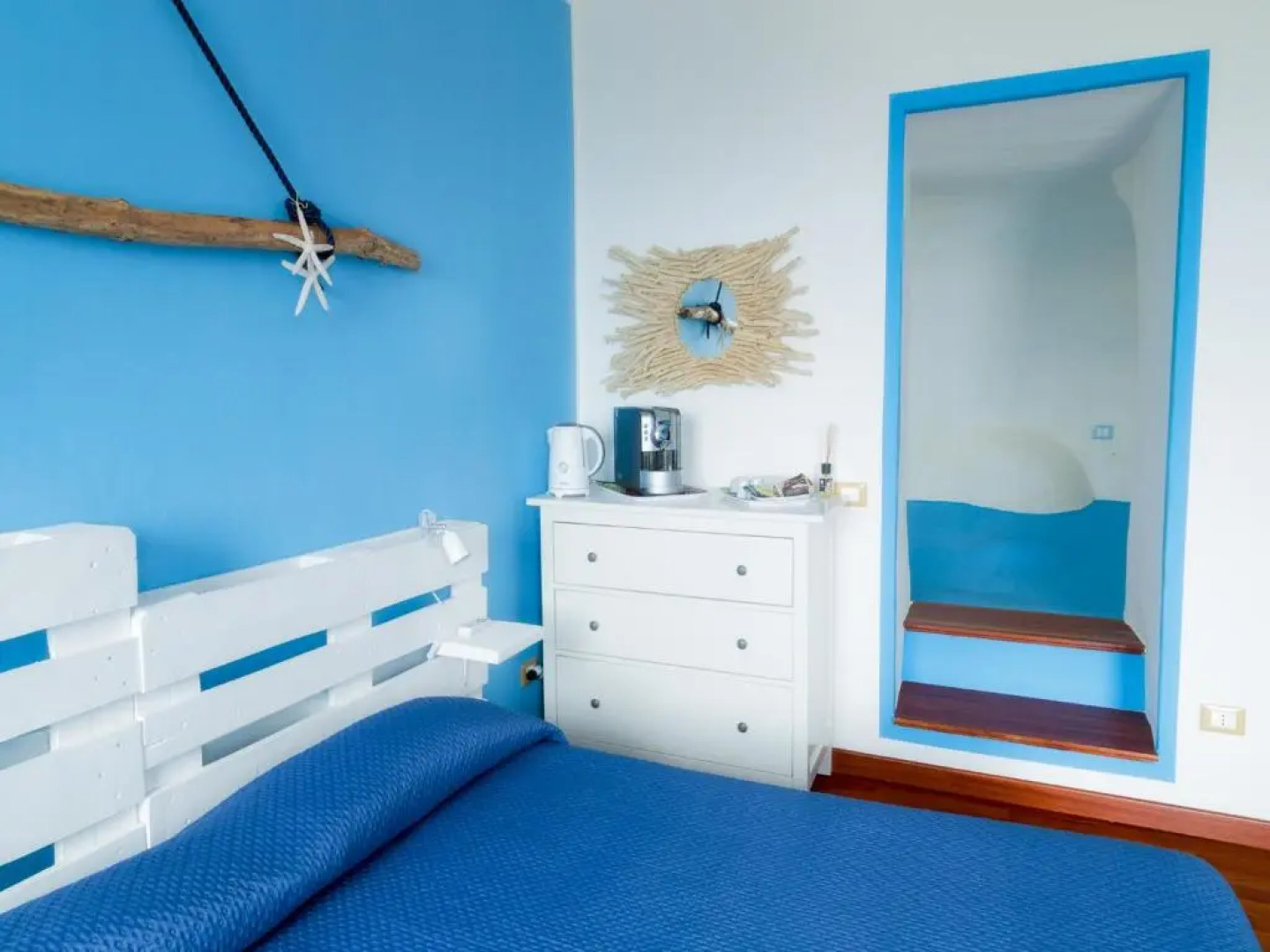 Clelia Case Vista Mare