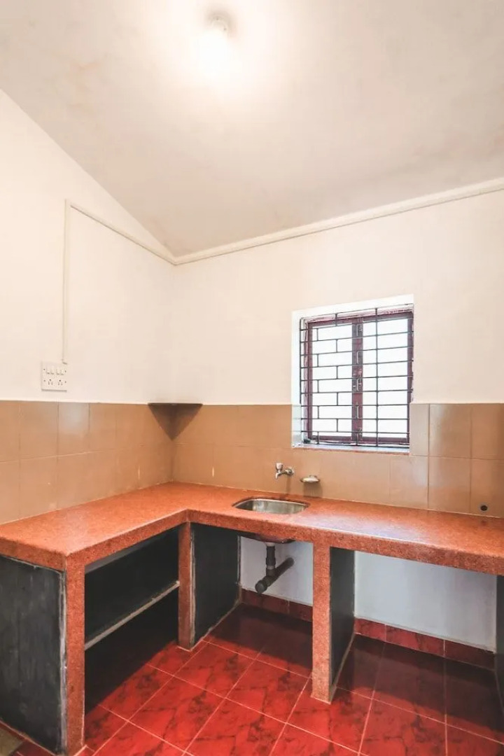 Piggy Hostel Vagator