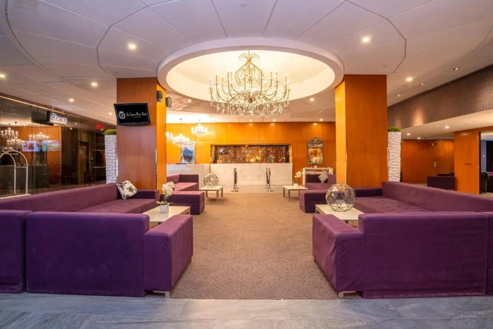 Sandman Signature Edmonton Downtown Hotel