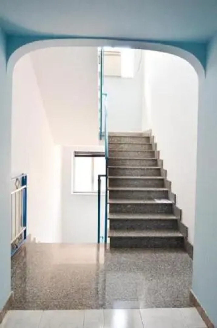 Gianni House Backpackers Hostel