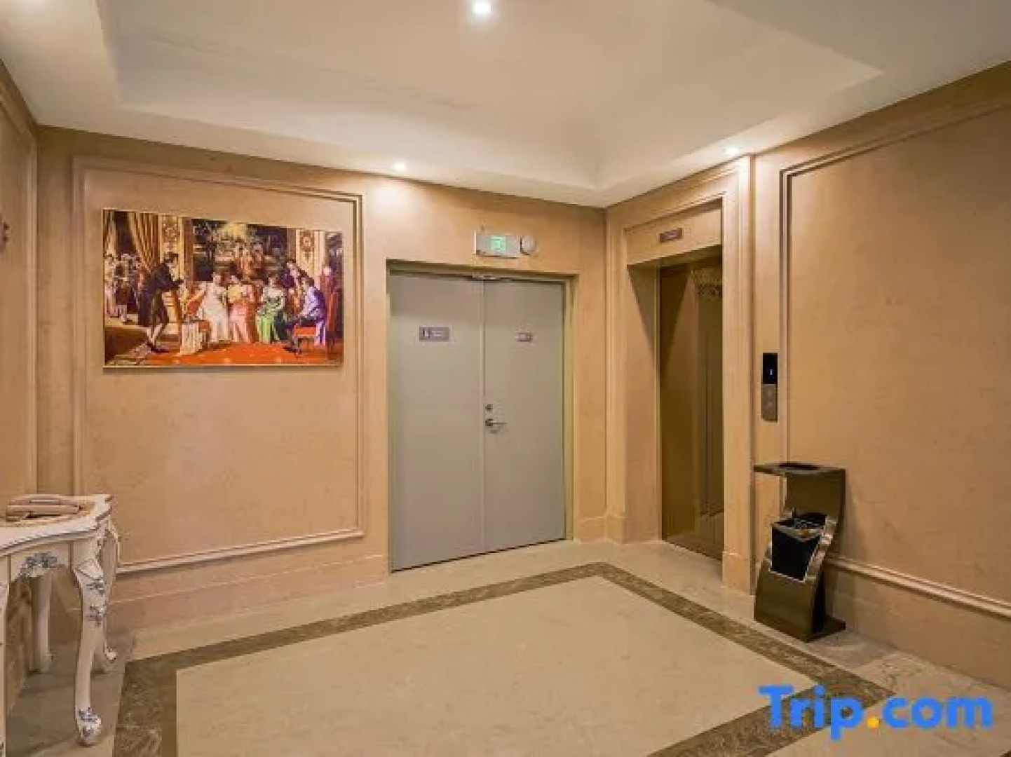 Vienna Hotel (Zhangzhou Xingguo General Park Branch)