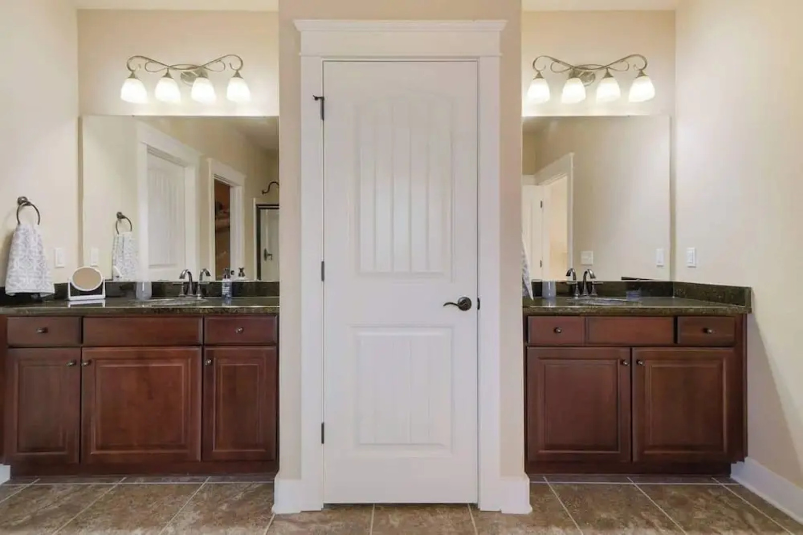Spacious 3BR Condo in Ocean Springs