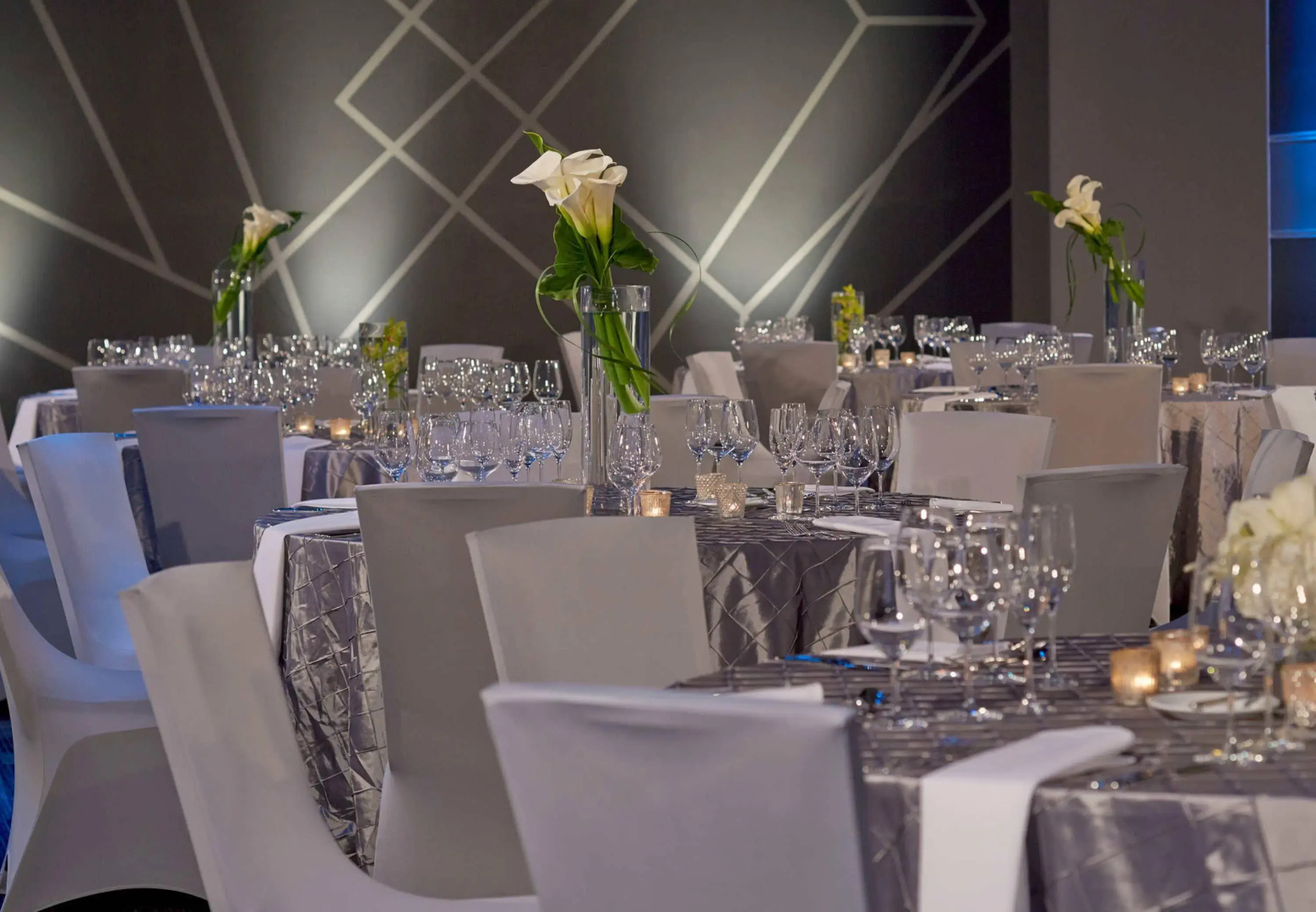 Renaissance Austin Hotel