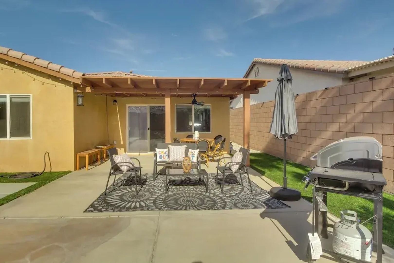 Game Room, Hot Tub & Gas Grill: Chic Indio Oasis!