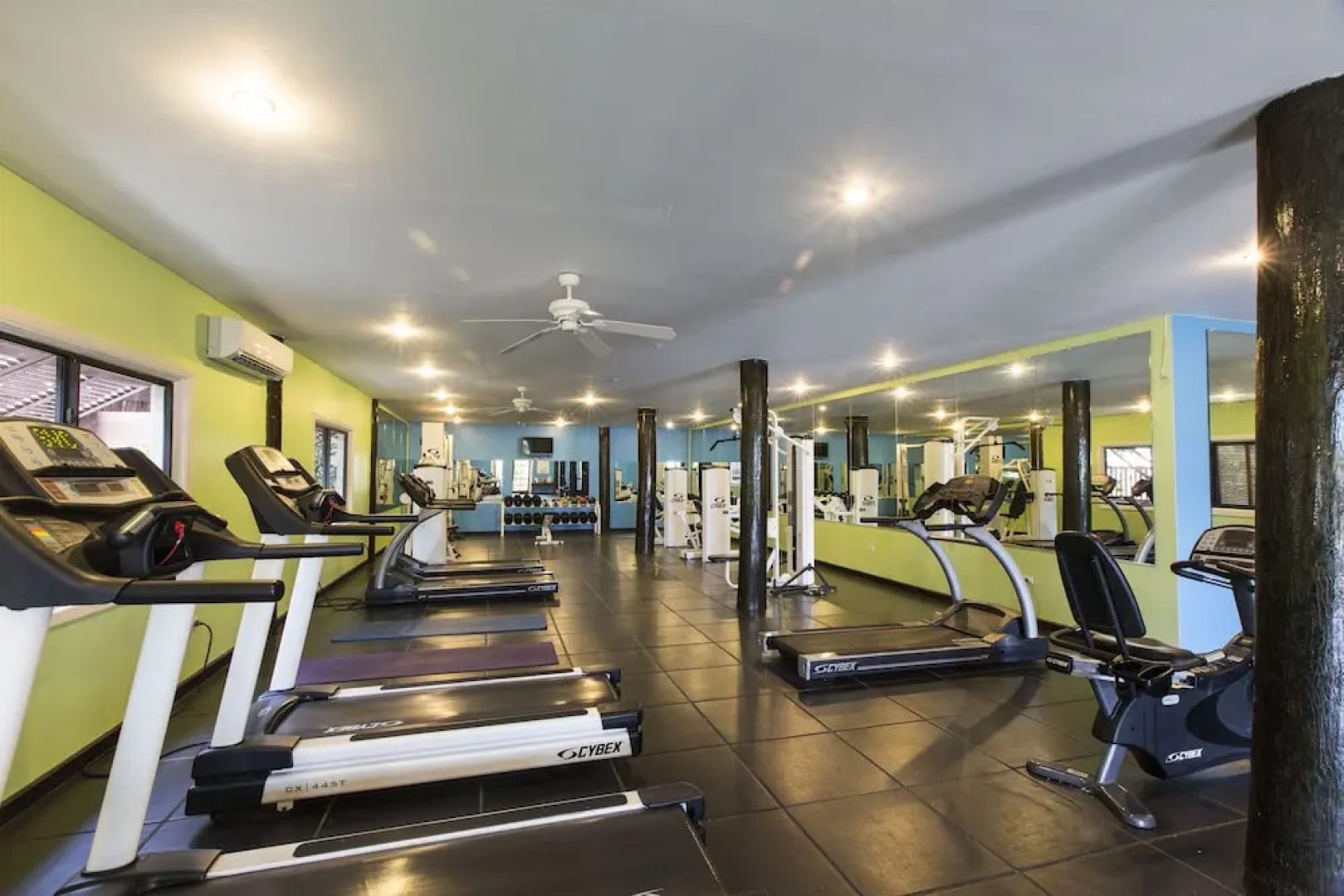 The Verandah Resort & Spa, Long Bay
