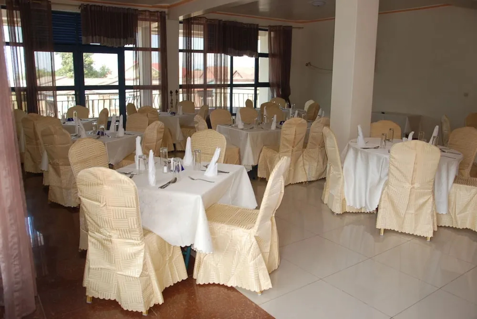 Western Mountain Hotel