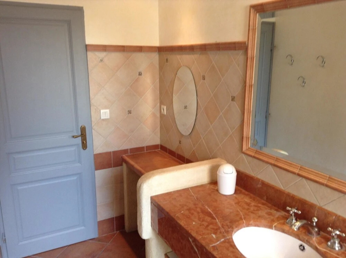 Apartment With 3 Bedrooms in Couffoulens, With Wonderful City View, Fu