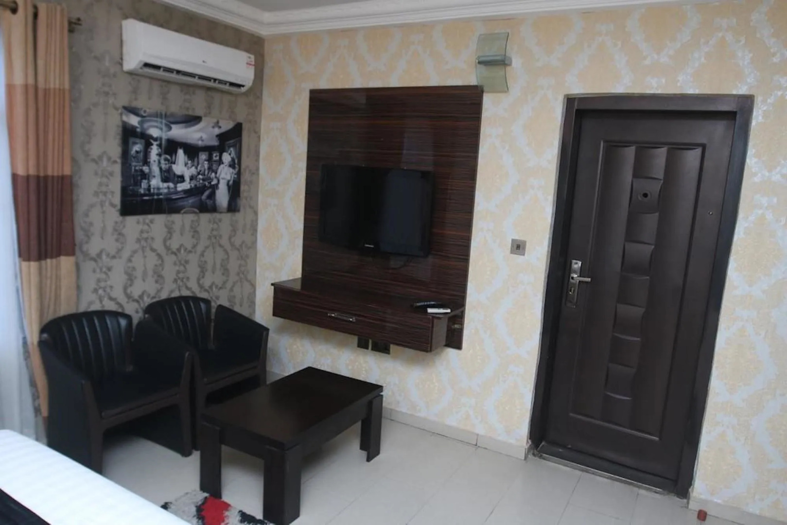 Jonaith Hotels & Suites