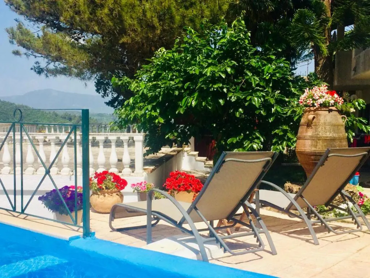 Ermones Odyssesas Bungalow