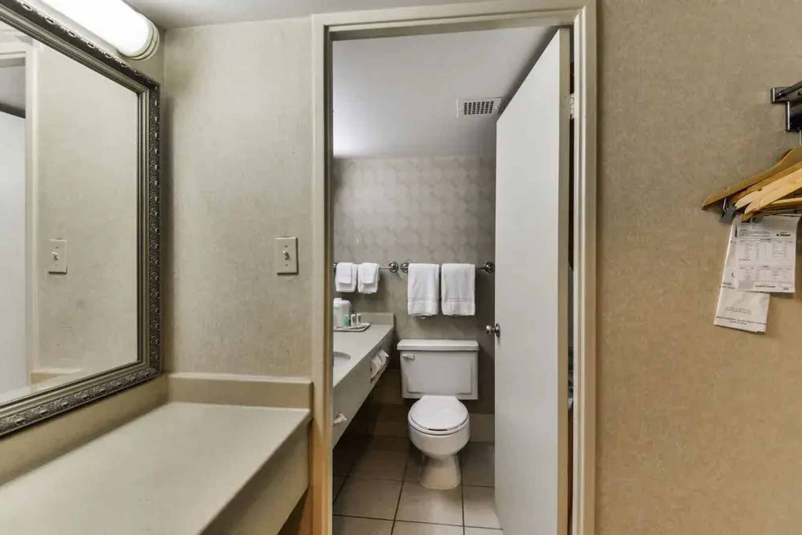 Quality Hotel And Conference Centre Oshawa