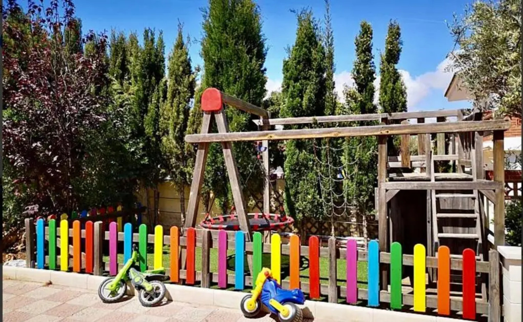 Casa ideal para familias con piscina y parque