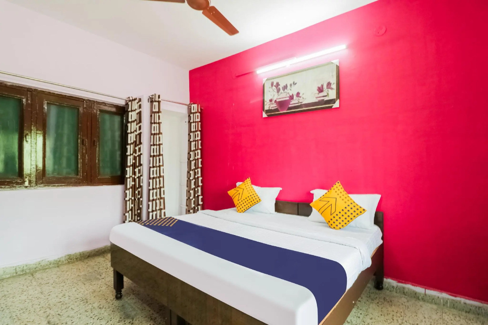 SPOT ON 66279 Hotel Luv Palace