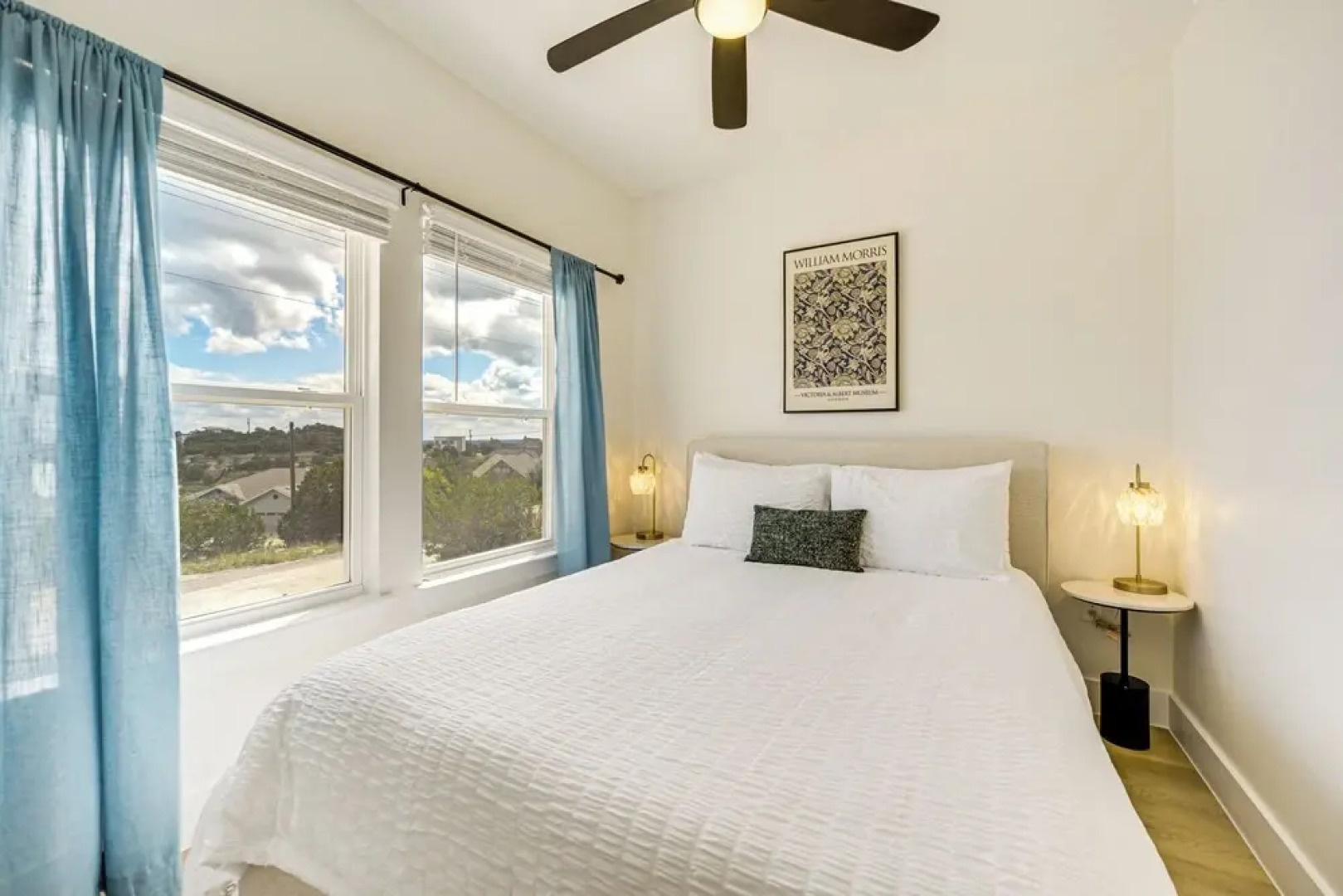 7 Mi to Dtwn Dripping Springs: Home w/ Views!