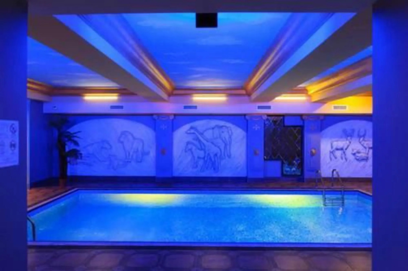 Отель Cron Palace Tbilisi