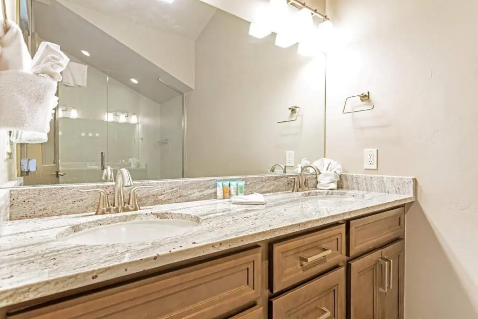 Treehouse Village 323