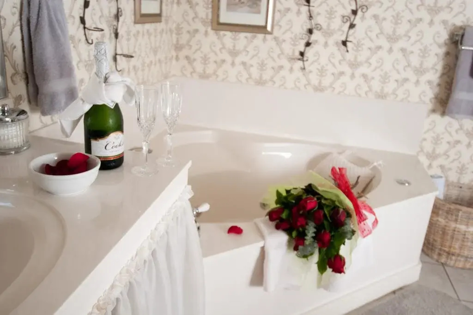 The Cotton Palace Bed and Breakfast