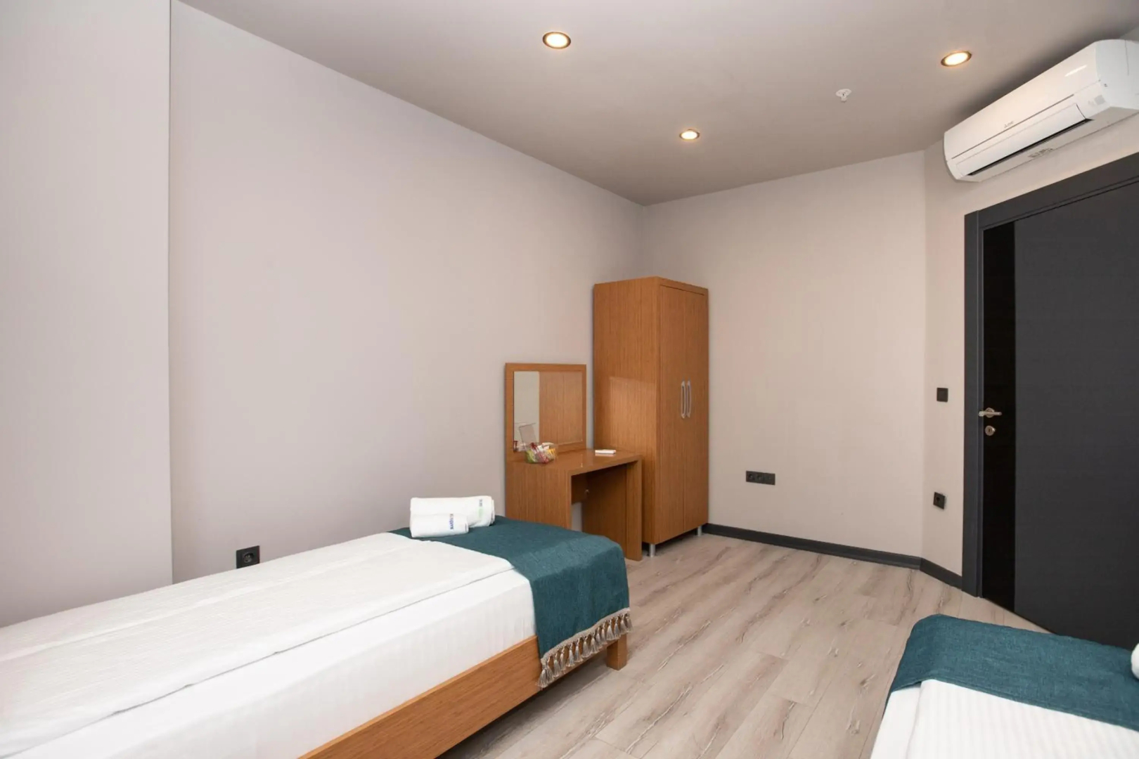Marina Green Suit Hotel