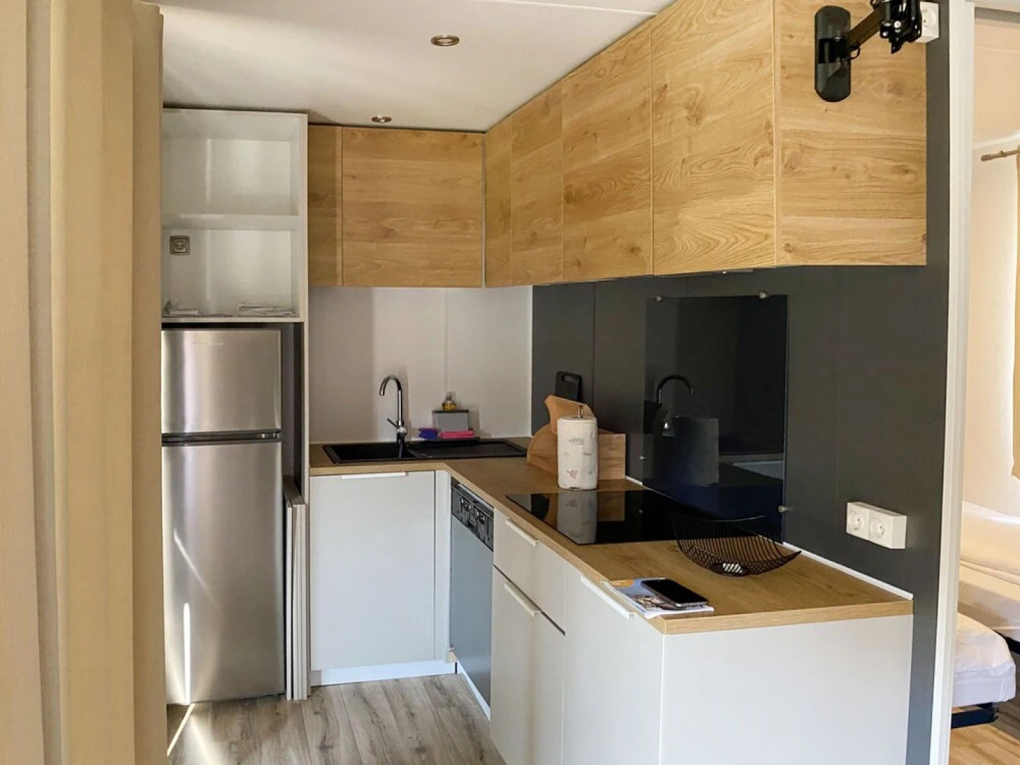 Bungalow Isola Premium Gudo