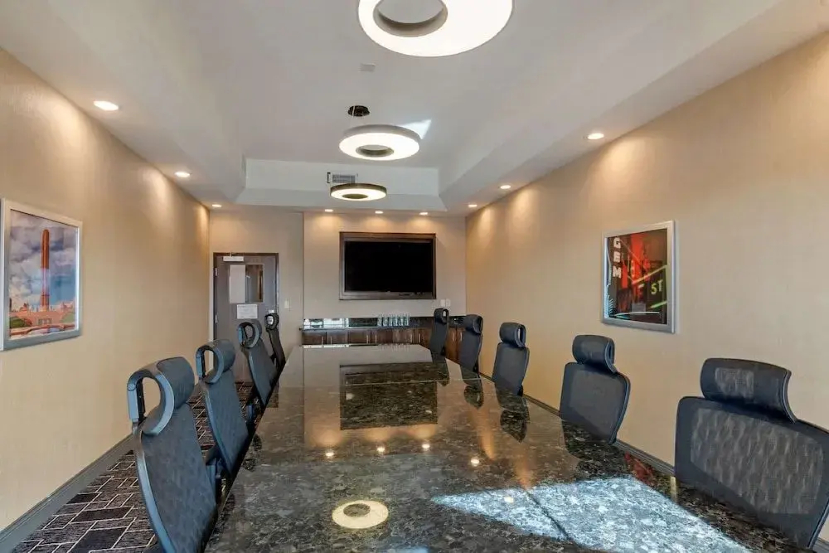 Best Western Premier Liberty Inn & Suites