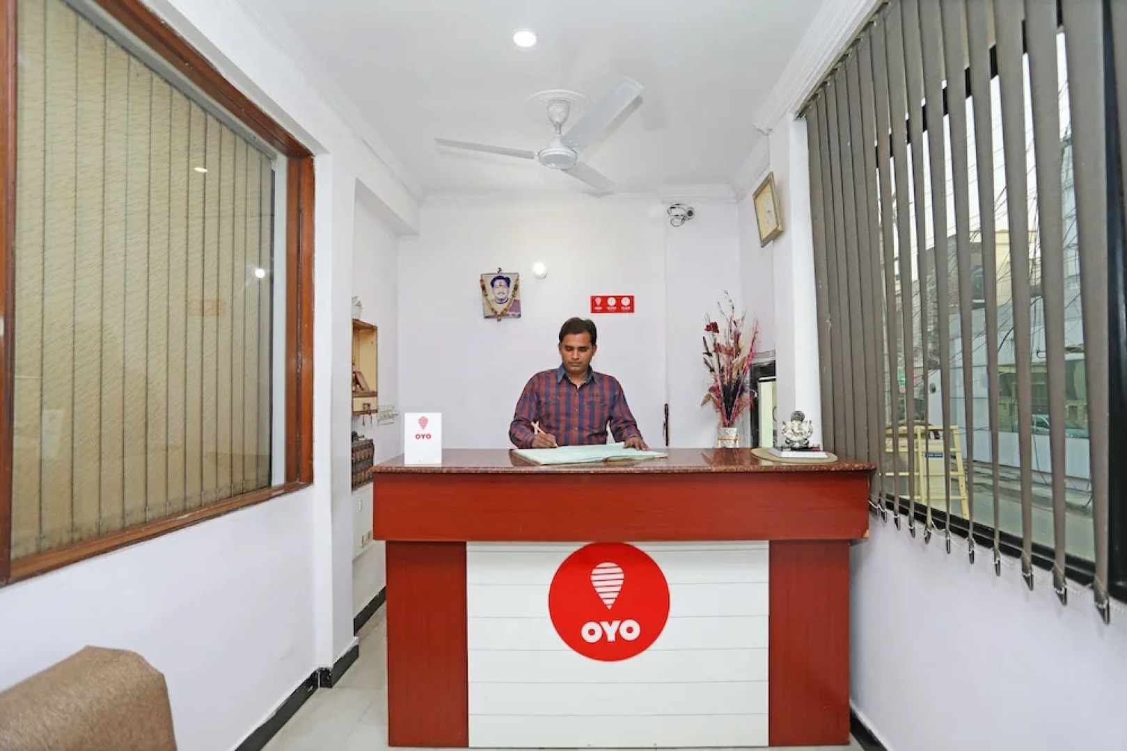 OYO 11327 Hotel R Paradise