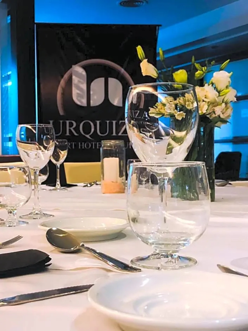 Urquiza Apart Hotel & Suites