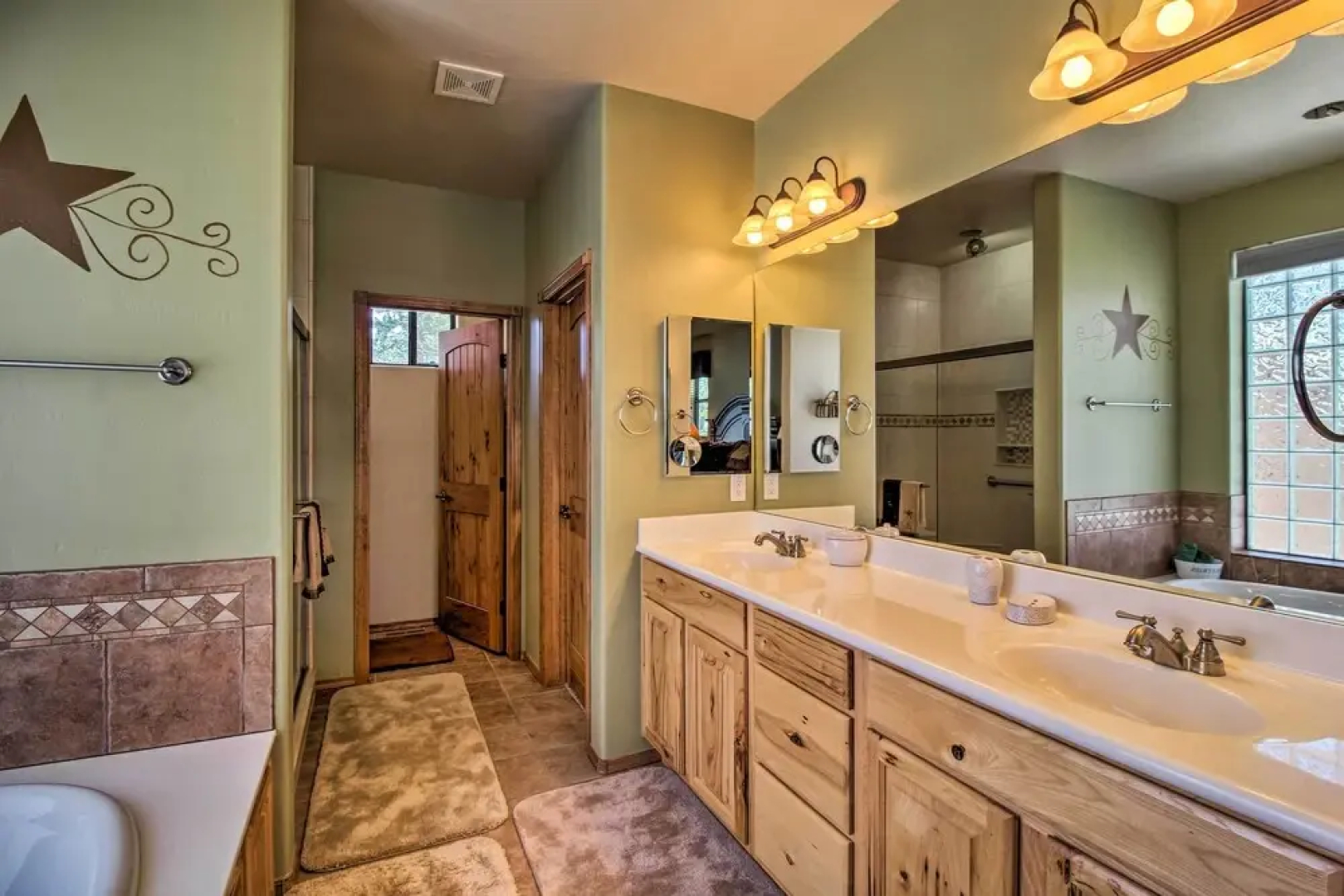 Wooded Show Low Home Near Fool Hollow Lake!
