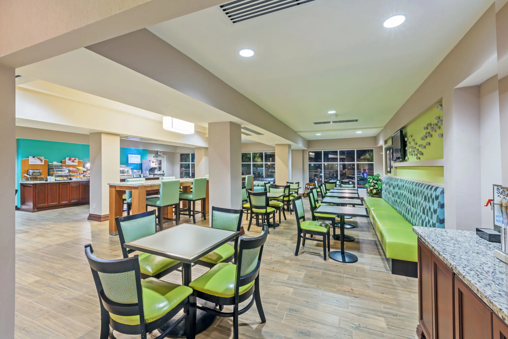 Holiday Inn Express & Suites Eagle Pass by IHG