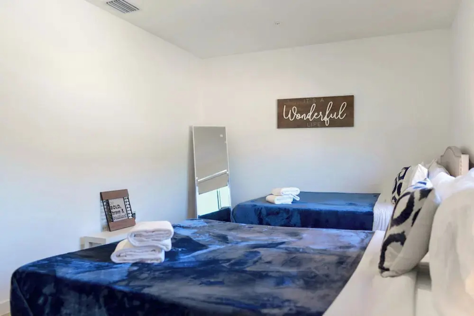 Prime Townhouses Near Design District