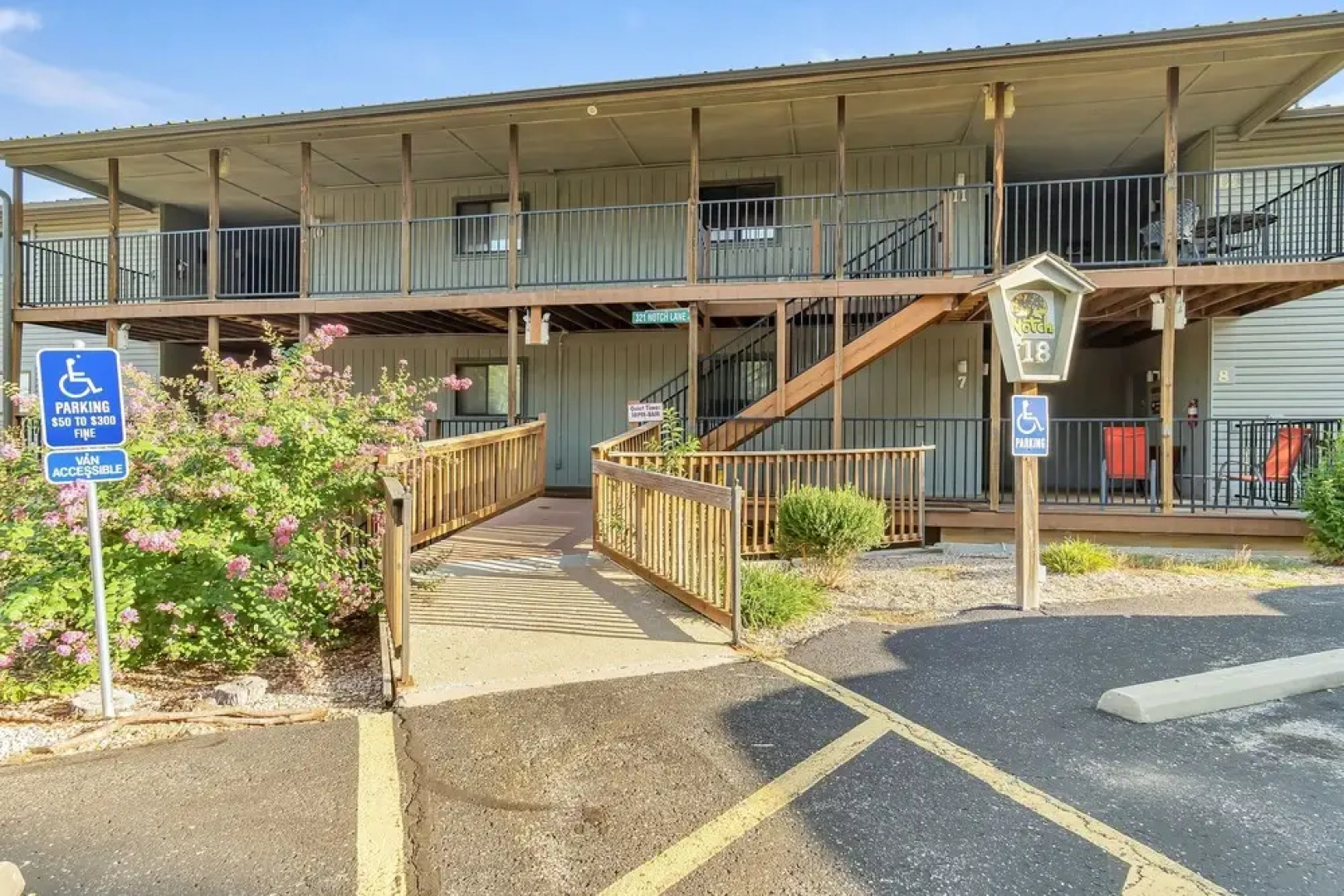 Wildwood Wonder 2 Bedroom Condo by Redawning