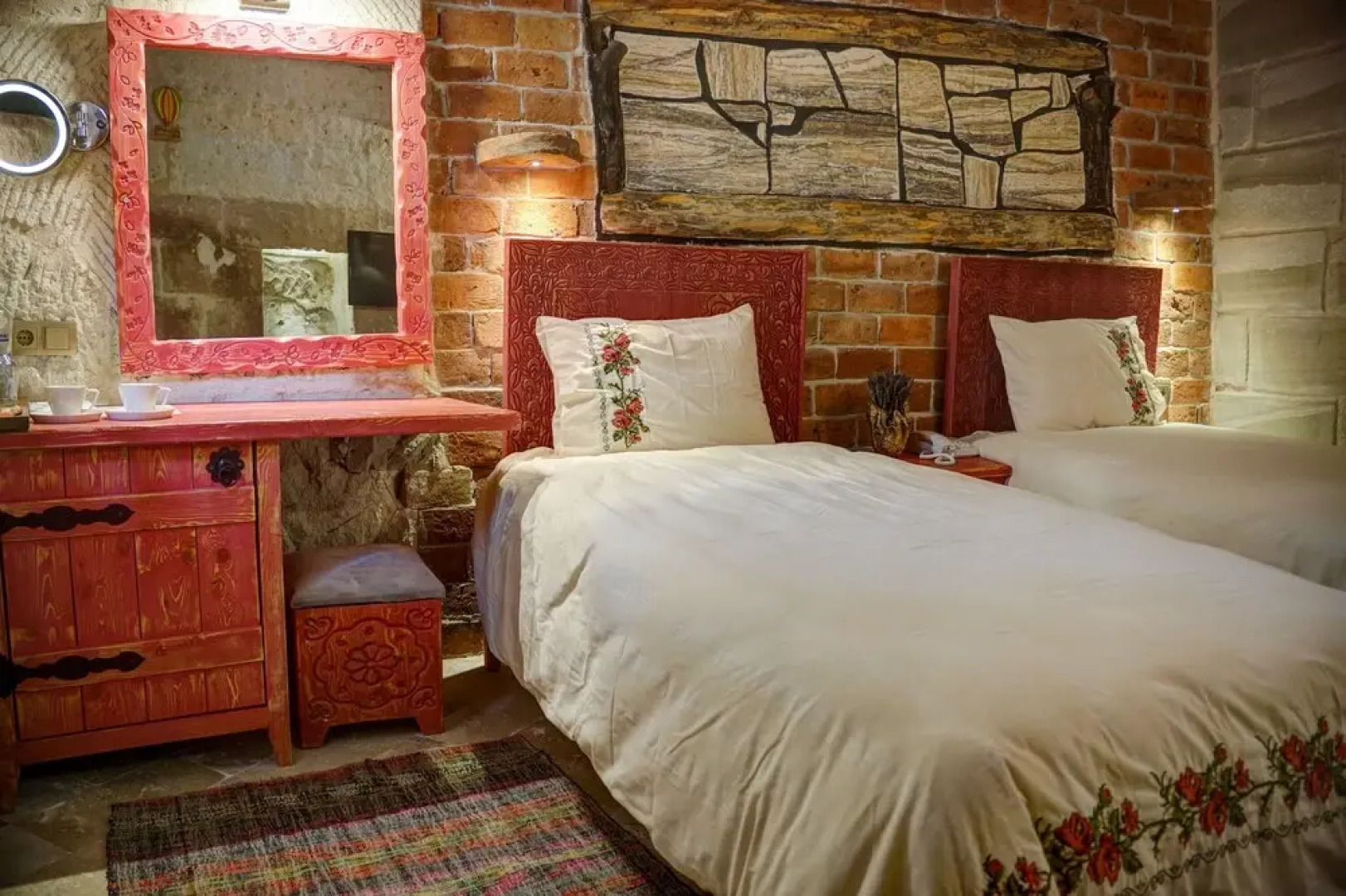 Nar-I Ask Cave Hotel