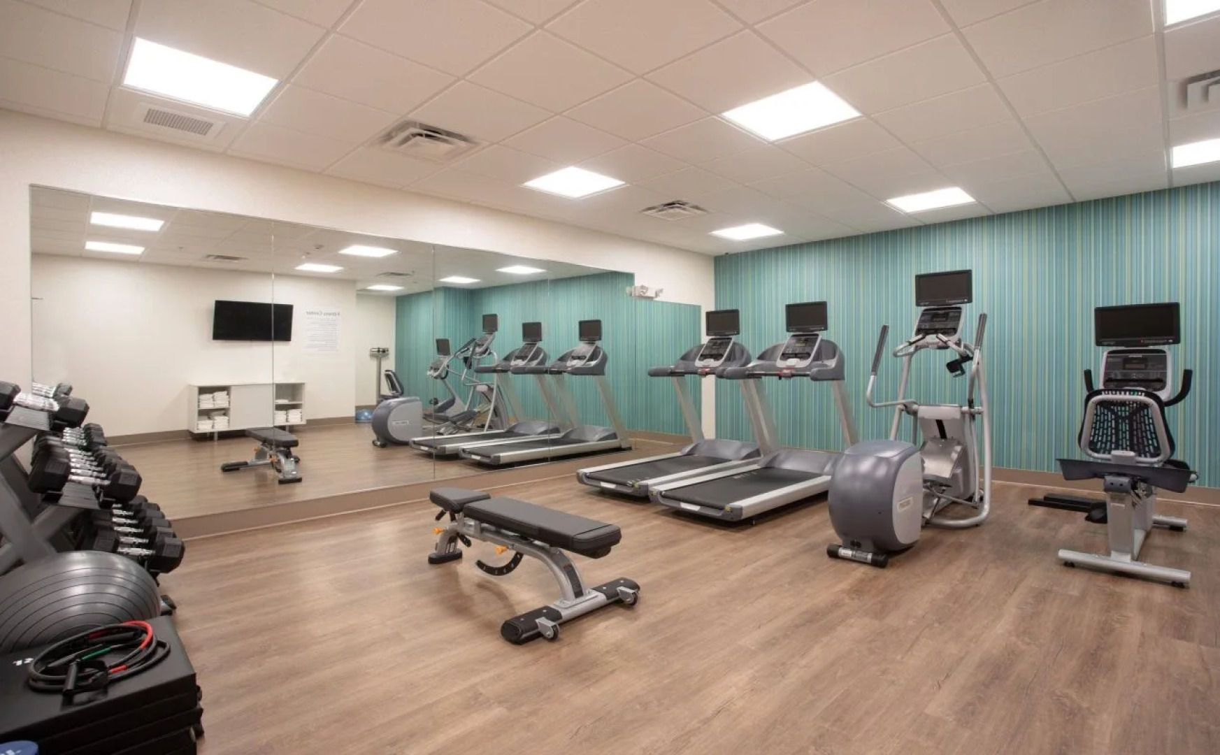 Holiday Inn Express & Suites Sioux City North-Event Center by IHG