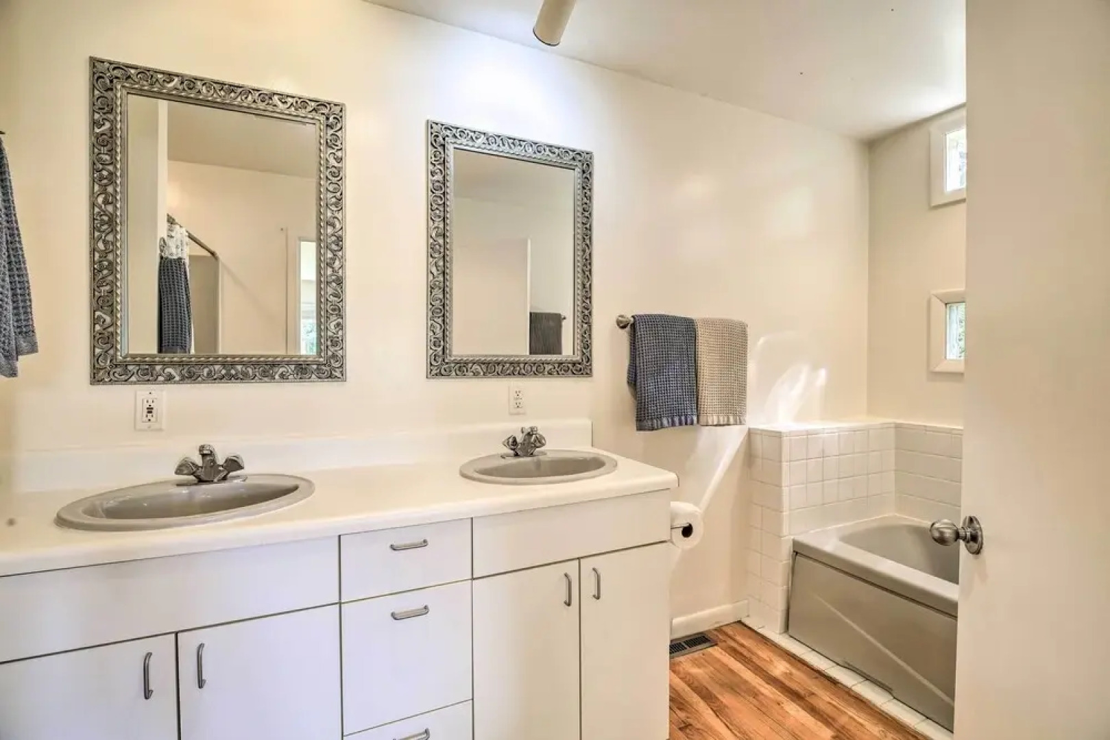 Lovely Blacksburg Hideaway < 1 Mi to Virginia Tech