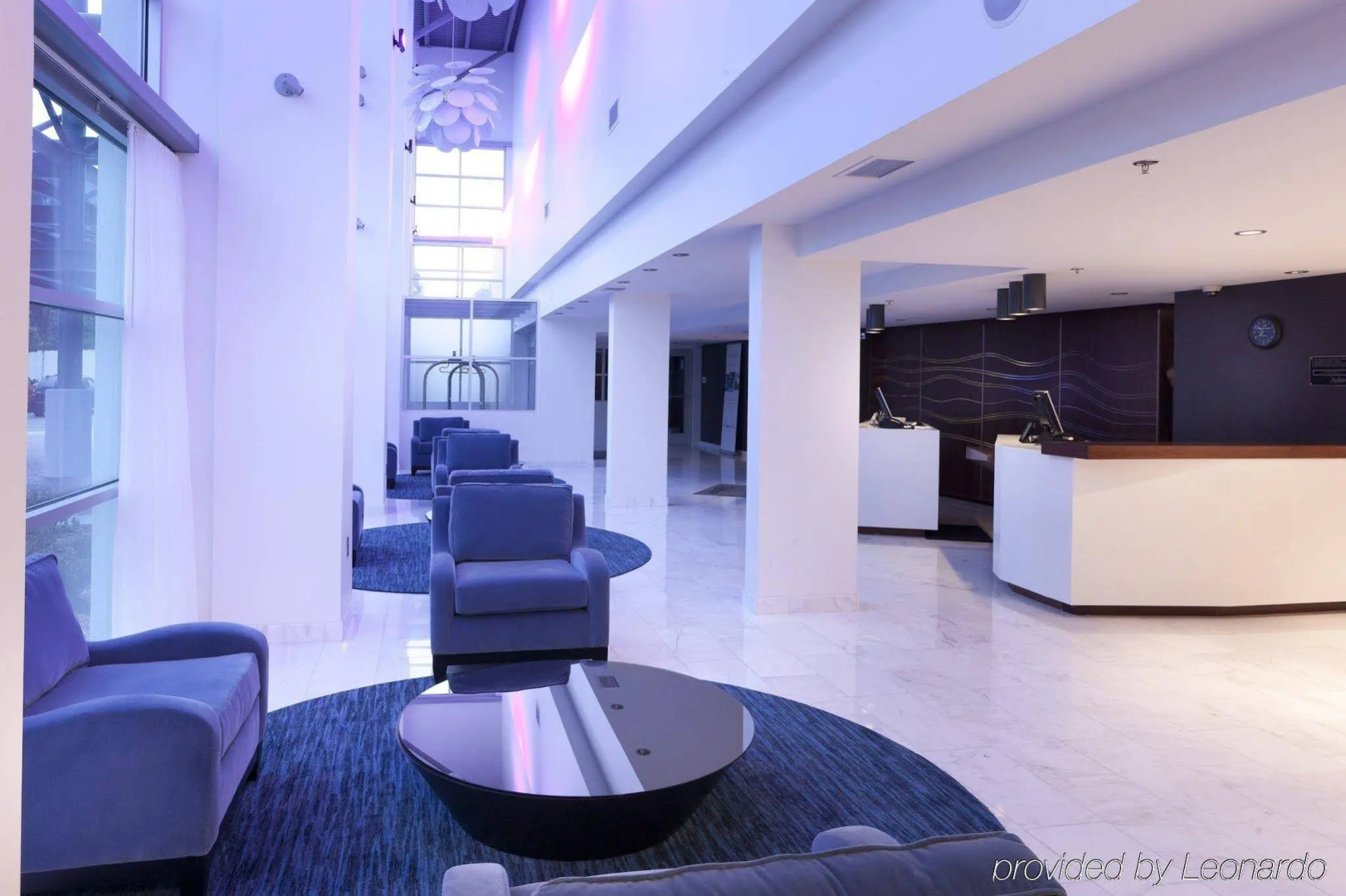 Delta Hotels by Marriott Milwaukee Northwest