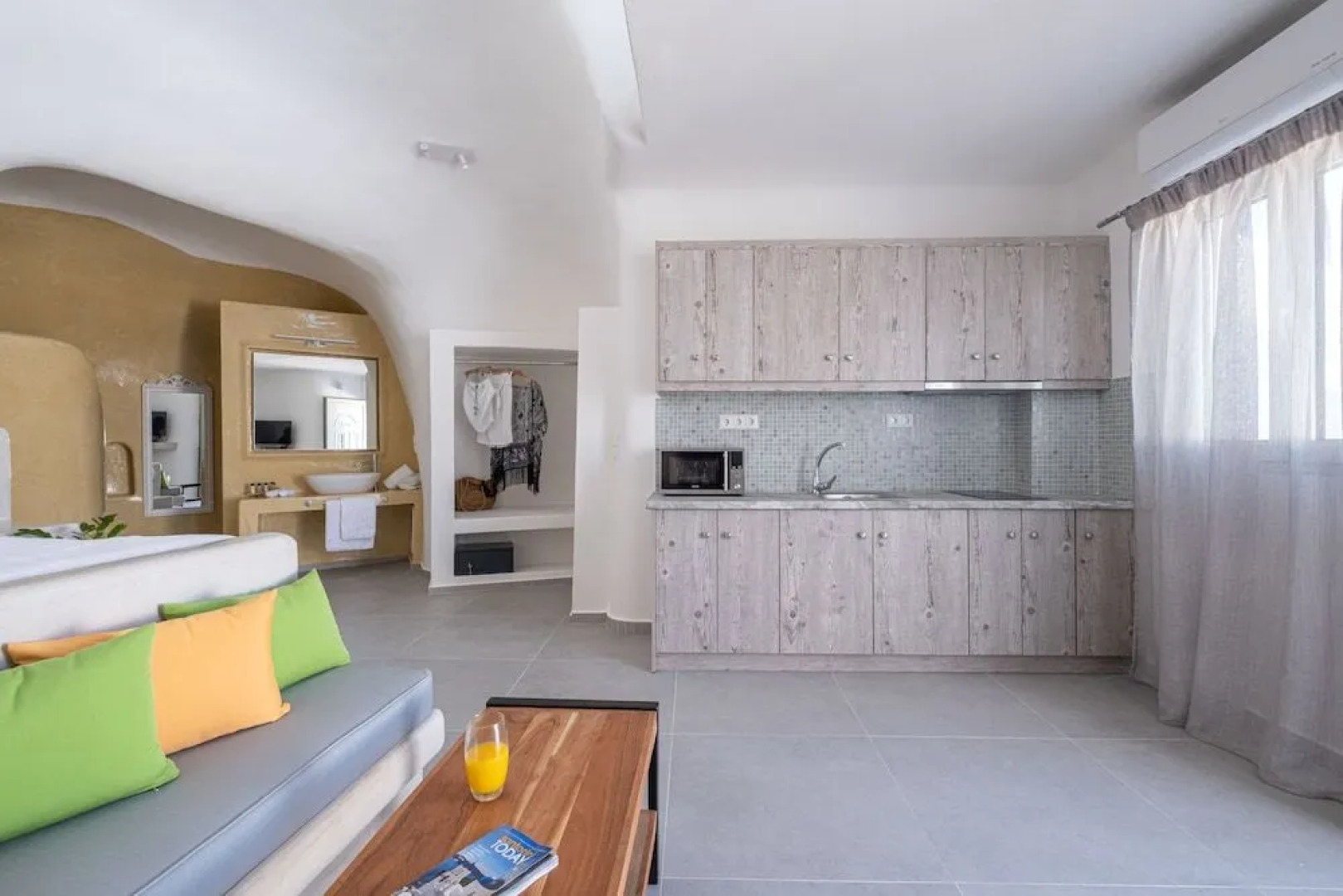 Santoterra Antigua Suites