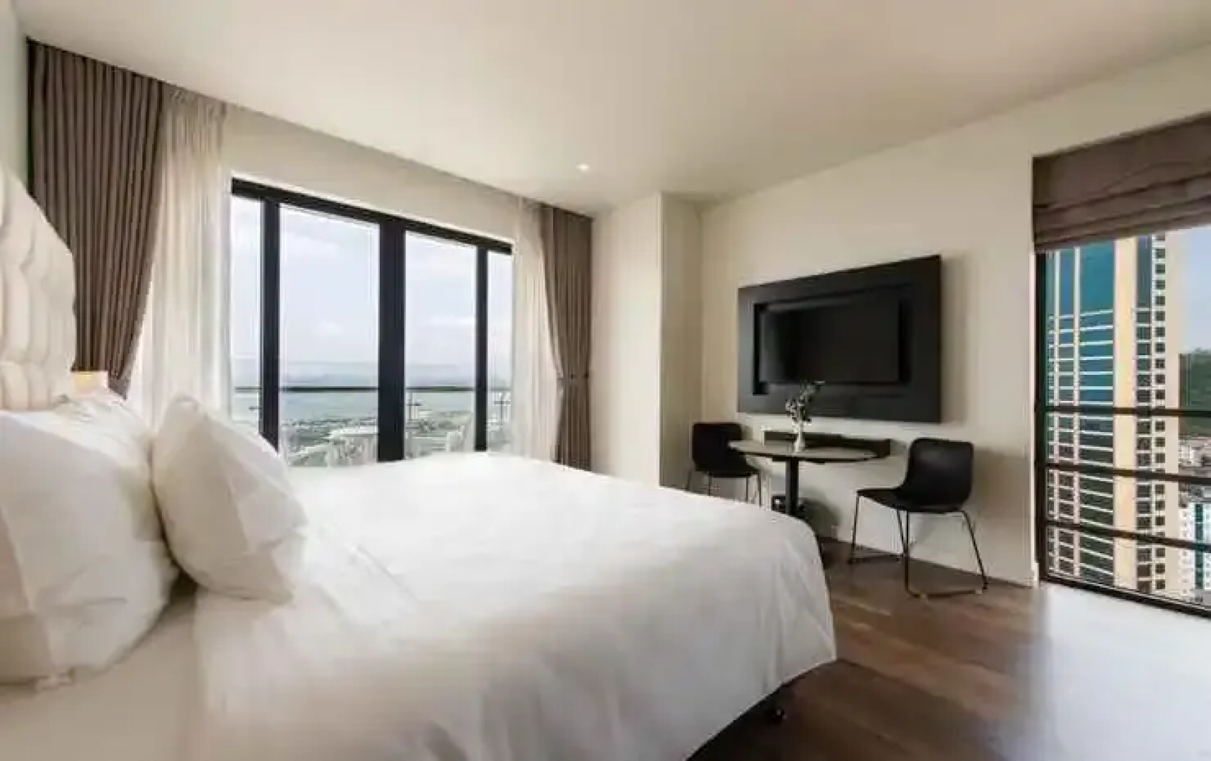 Hotel Soleil Ha Long – Trademark Collection by Wyndham