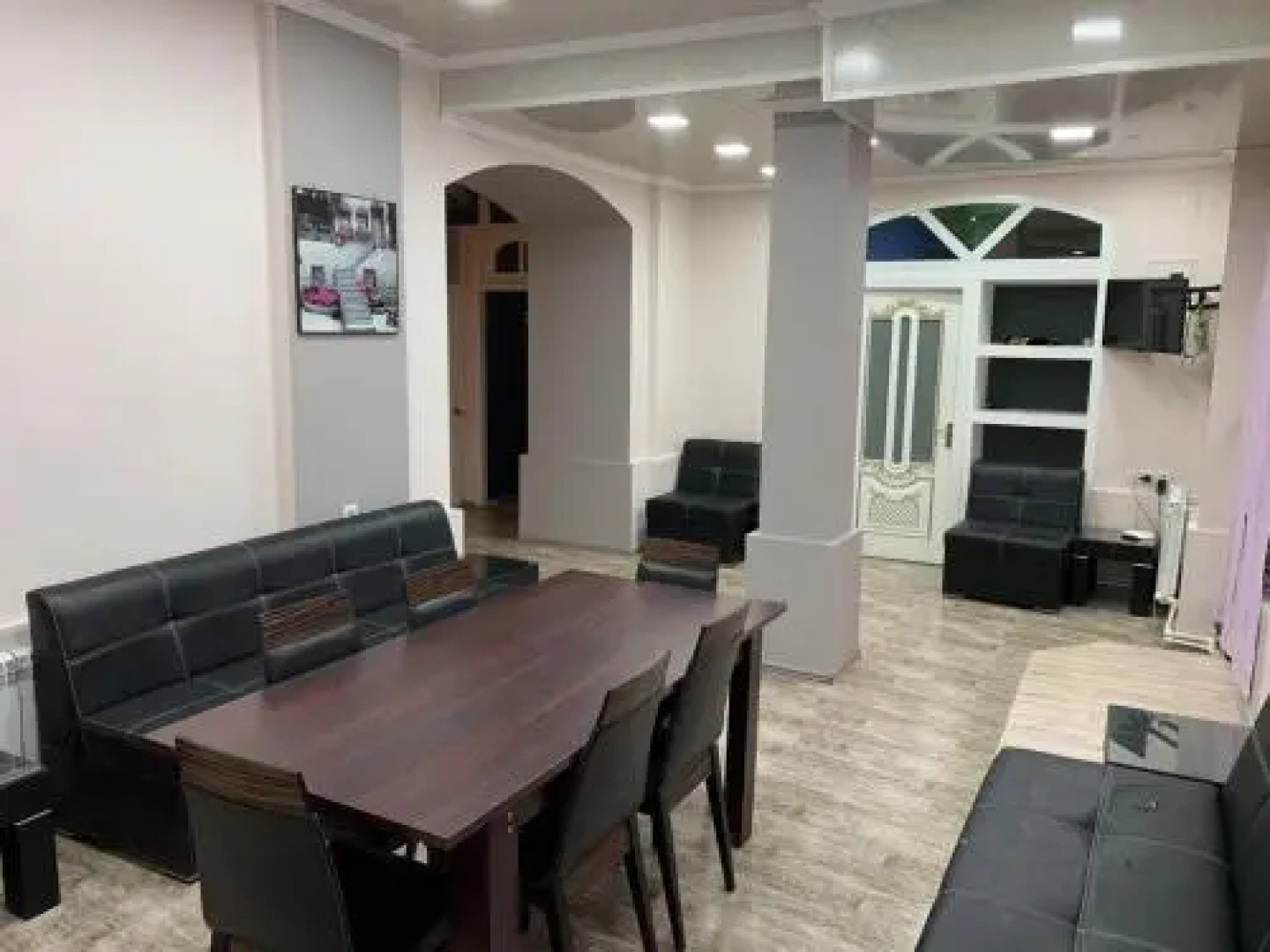 Nizami street floor 1