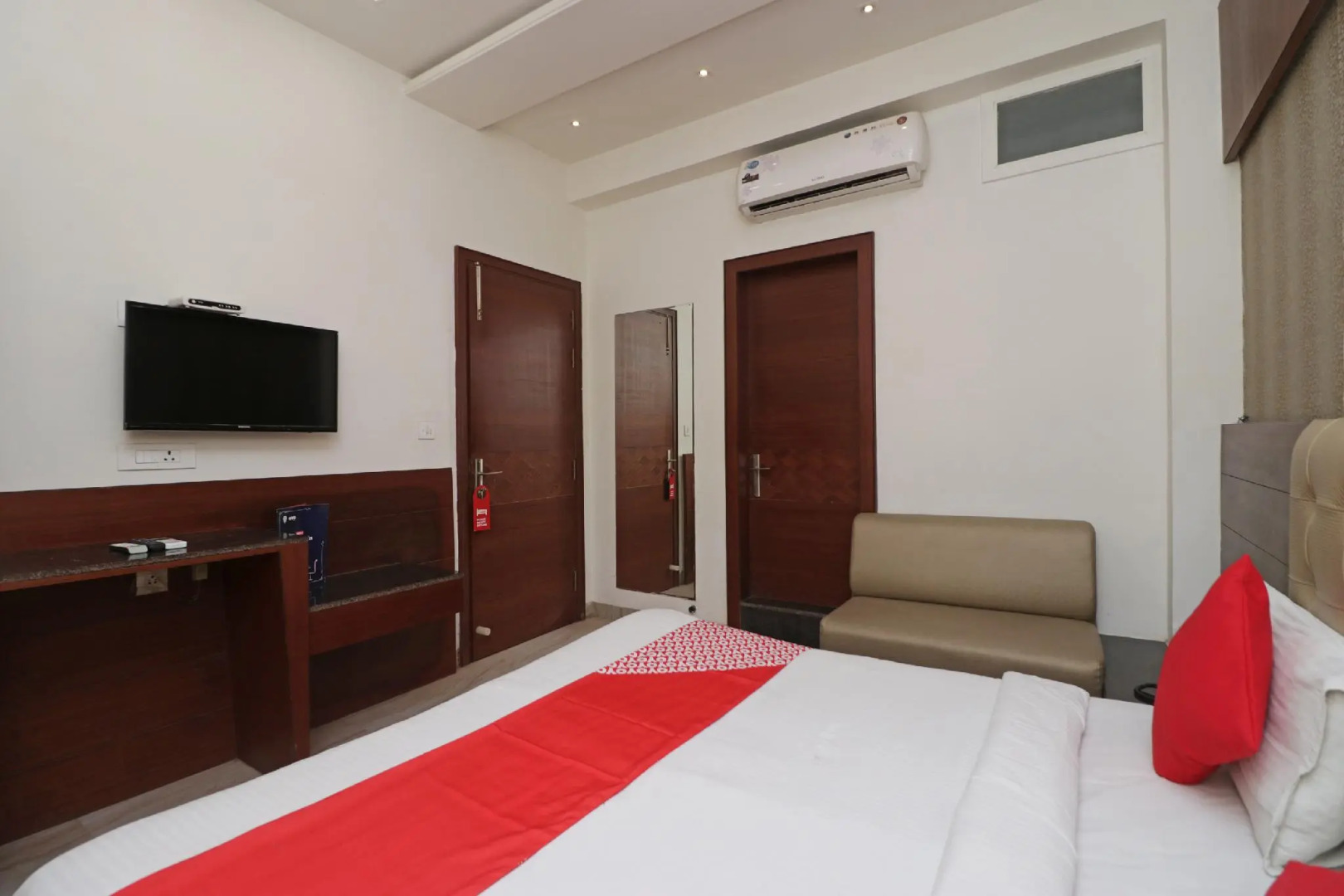 Capital O 13551 Haveli Palace