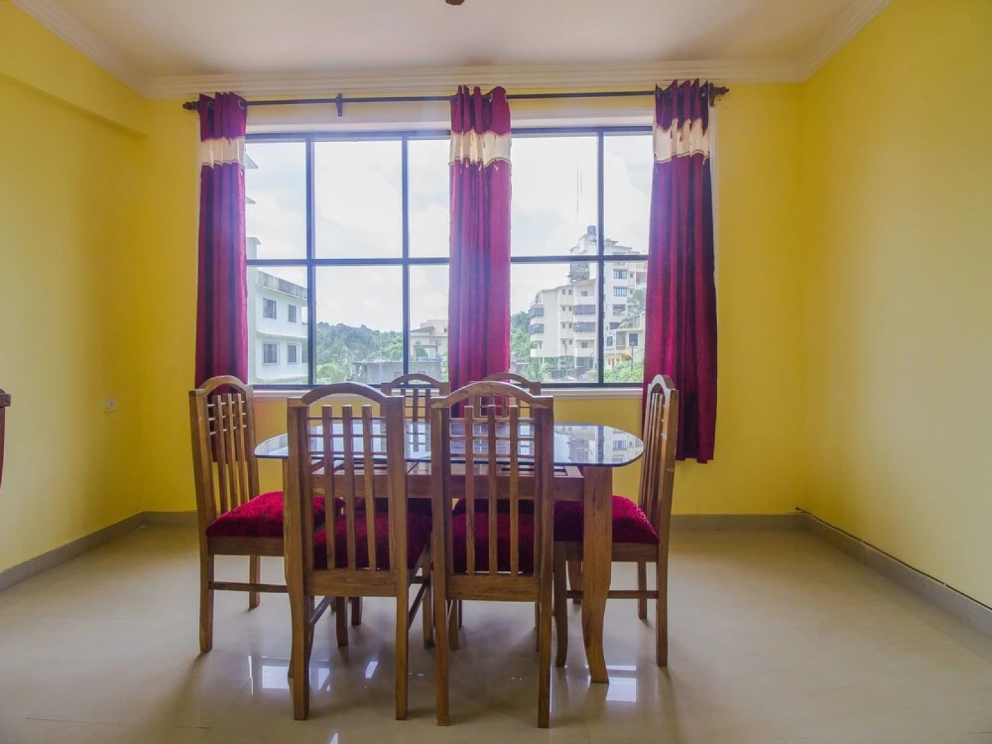 OYO 18352 Home Elegant 2BHK Mall De Goa