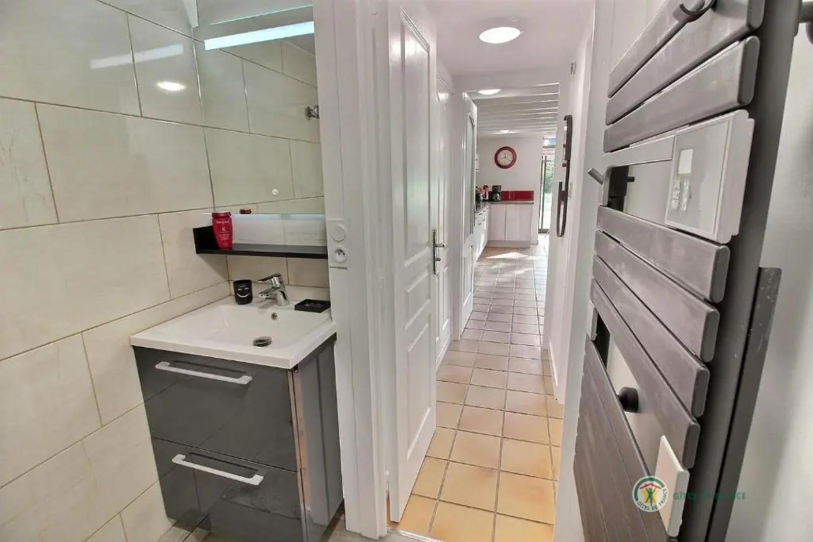 at the gite du bois damore in a quiet area 25km from the city - from the sea