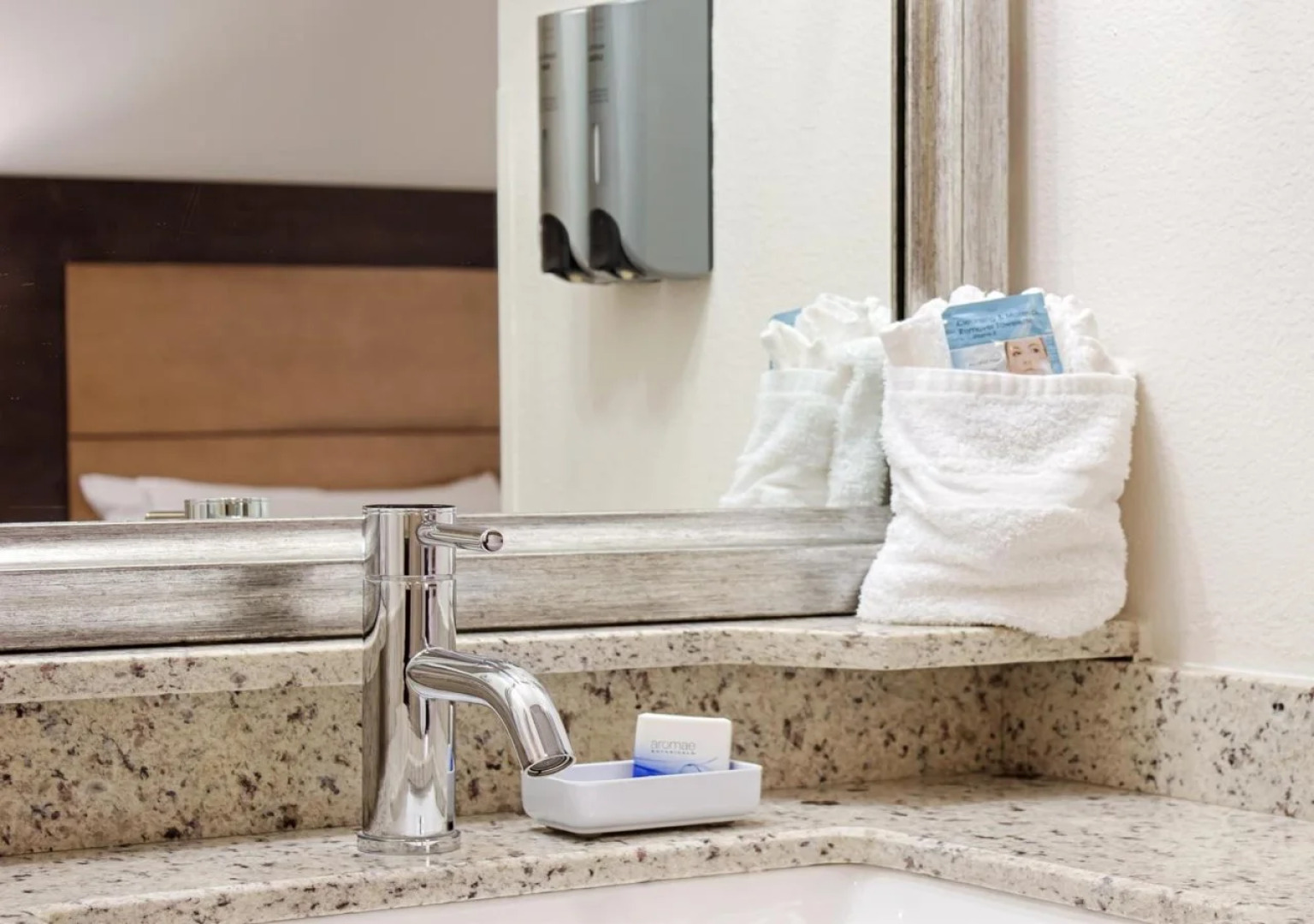 Red Roof PLUS+ Fort Myers