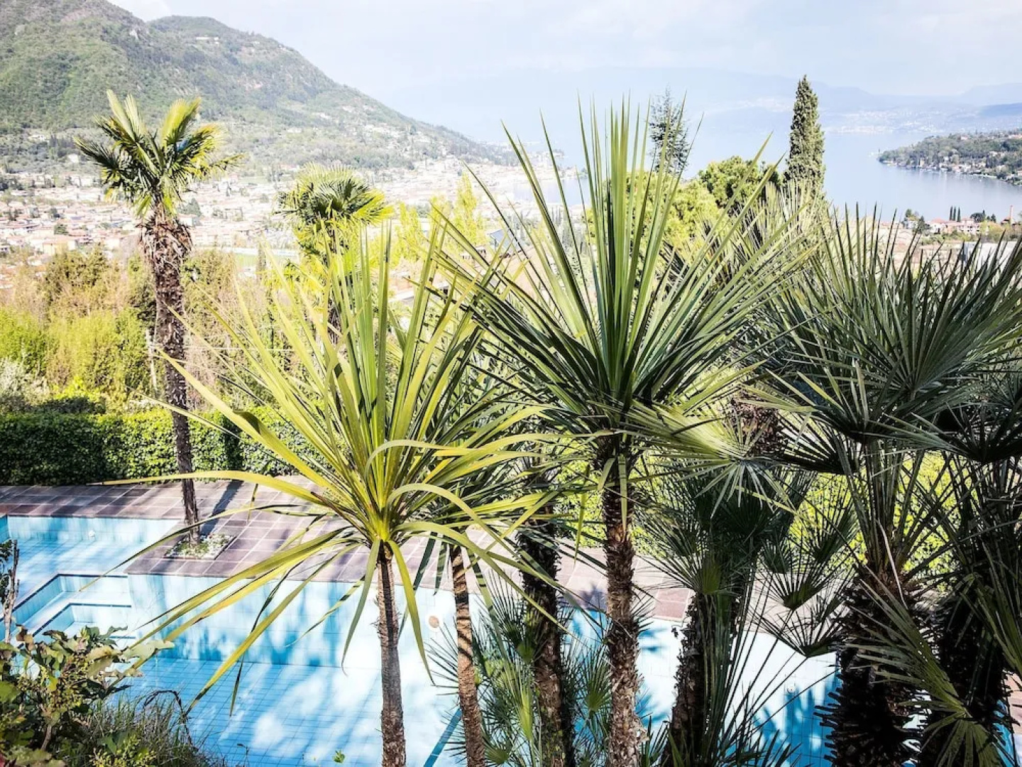 Upscale Villa in Salò Lombardy with Swimming Pool