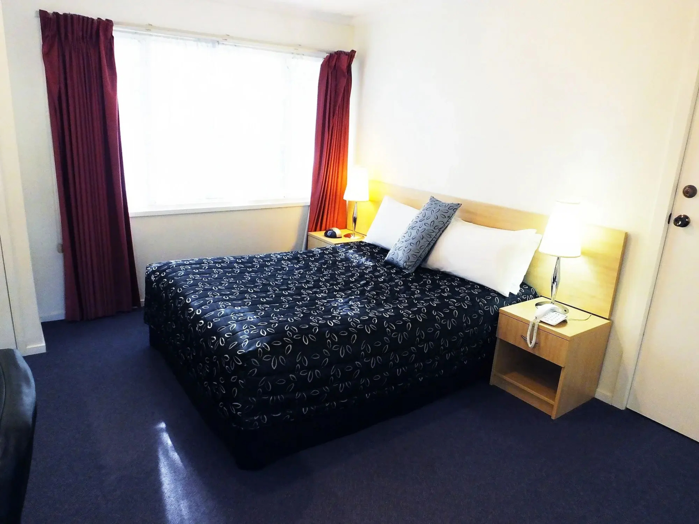Edinburgh Motor Inn