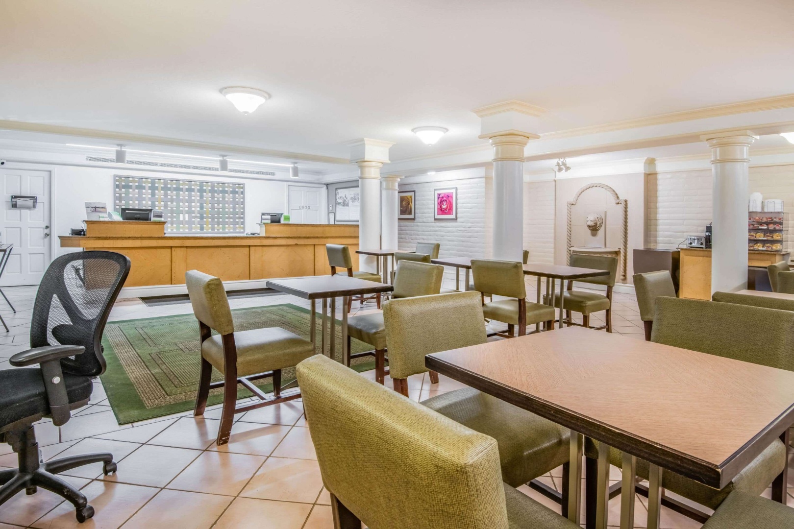 La Quinta Inn by Wyndham Colorado Springs Garden of the Gods